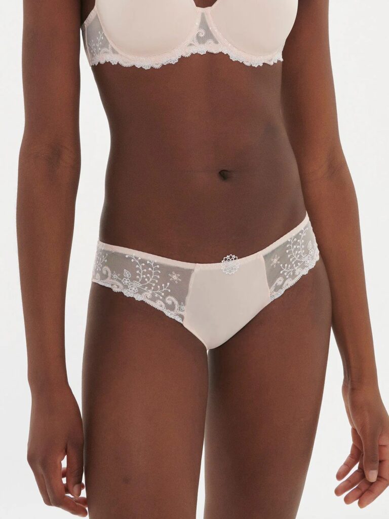 Braga 12X720 Simone Perele 383 maquillaje